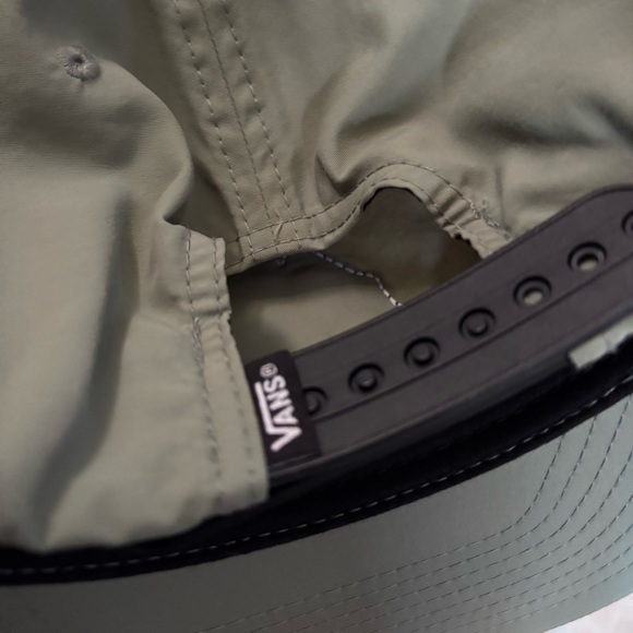 Vans Hat - Picture 2 of 3